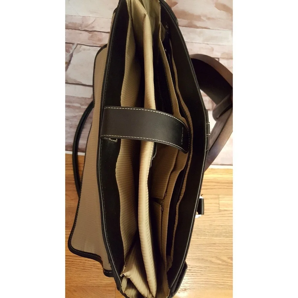 Targus‎ Women's Laptop Shoulder Bag Large Padded Business Tote Black